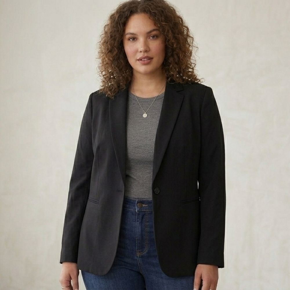 Torrid Studio Classic Tailored Black Blazer Polka Dot Lining Size 0 / L